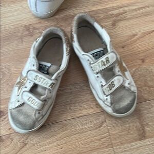 Kids White and Gold Star Sneakers